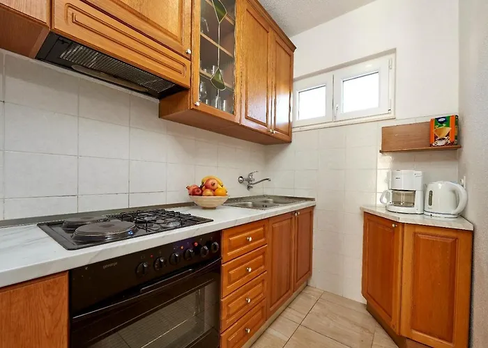 Apartment Mavarstica 17821b