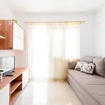 Mavarstica 17821b Apartment Trogir