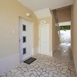 Mavarstica 17821b Apartment Trogir