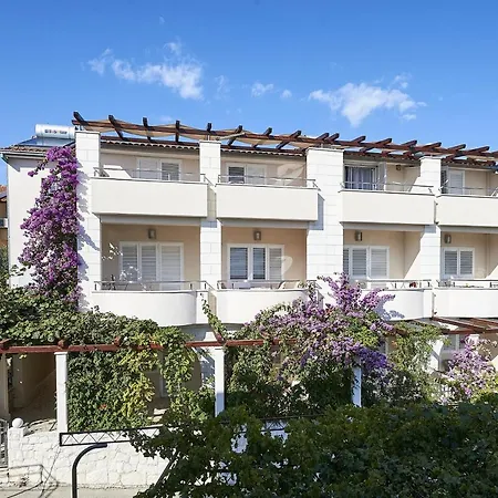 Mavarstica 17821b Apartment